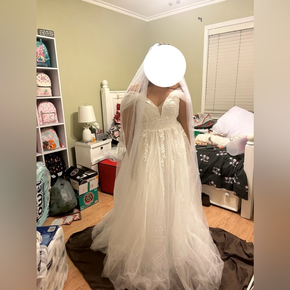 New Wedding Dress Size L